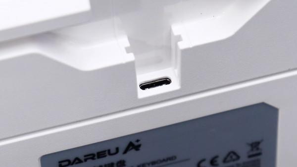 達爾優A98靜電容軸鍵盤評測:電容結構,機械手感 達爾優A98靜電容軸鍵盤評測:電容結構,機械手感