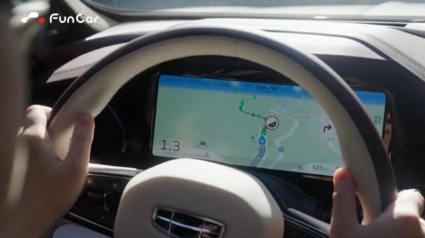 重新“定義”緊湊級，軸距2845mm，三屏聯動，不到14萬可買