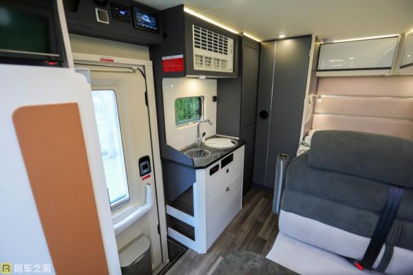 福特底盤，商務家用全能T型房車，宇通C520