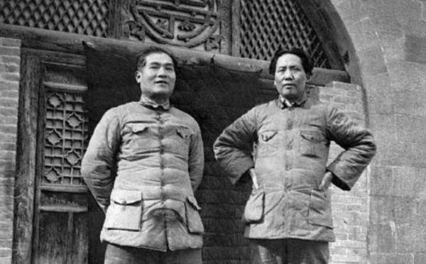 臥病15年的開國功臣，退出軍隊指揮多年，毛主席依然定他大將第二