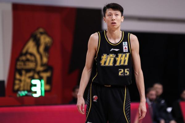 得分全場最高！趙巖昊15投6中&amp;罰球18中15 得30分3板2助3斷2帽