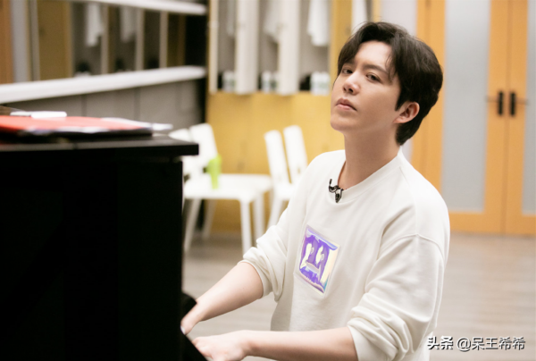 朝陽群眾到底是何方神聖?為何能讓這麼多明星“翻車”? 朝陽群眾到底是何方神聖?為何能讓這麼多明星“翻車”?