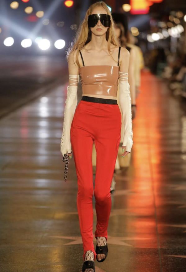 2021年“Gucci Love Parade”復古大秀 復古大潮已翻起 搭車請快點