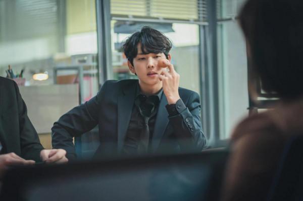 以8.6分高開的劇情爽劇《追擊者》,跟著任時完揭秘偷稅漏稅 以8.6分高開的劇情爽劇《追擊者》,跟著任時完揭秘偷稅漏稅