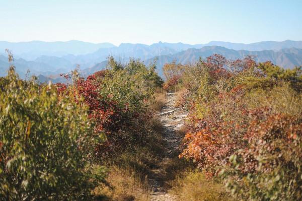 北京徒步登山:人少且免費的爬山步道,房山石花洞鳥語林風景區 北京徒步登山:人少且免費的爬山步道,房山石花洞鳥語林風景區