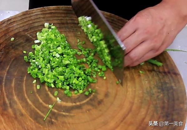 酸菜魚最簡單好吃的做法,魚片鮮嫩爽滑,在家也能做出飯店的味道 酸菜魚最簡單好吃的做法,魚片鮮嫩爽滑,在家也能做出飯店的味道