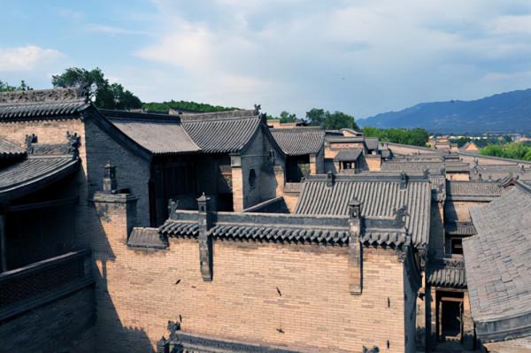 民國農村探案:男子去世屍體消失,妻子被懷疑,三年後用計解謎團 民國農村探案:男子去世屍體消失,妻子被懷疑,三年後用計解謎團