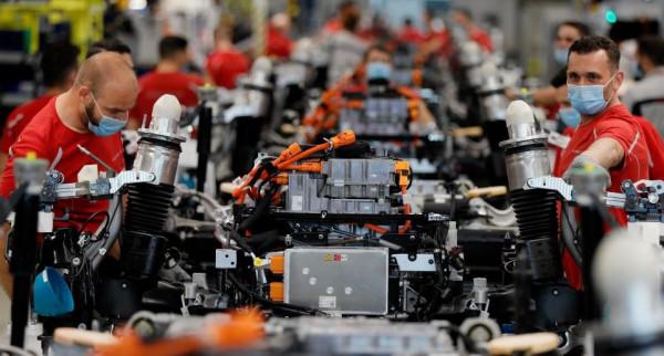 中國對“鎂”材料一出手，歐美數千企業遭卡脖子，歐美會服軟嗎？