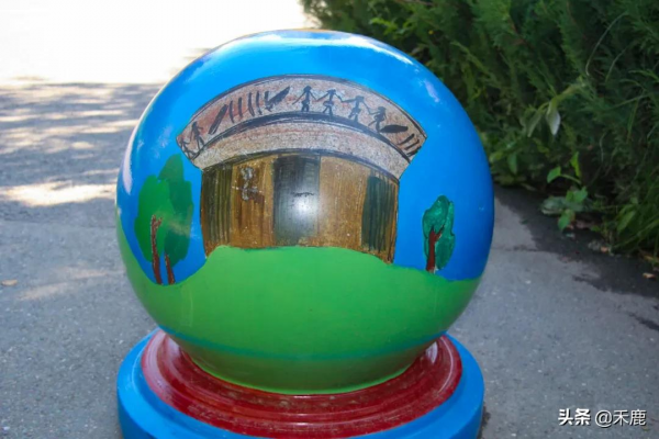 感受樂都這個民族團結主題公園的詩意 感受樂都這個民族團結主題公園的詩意