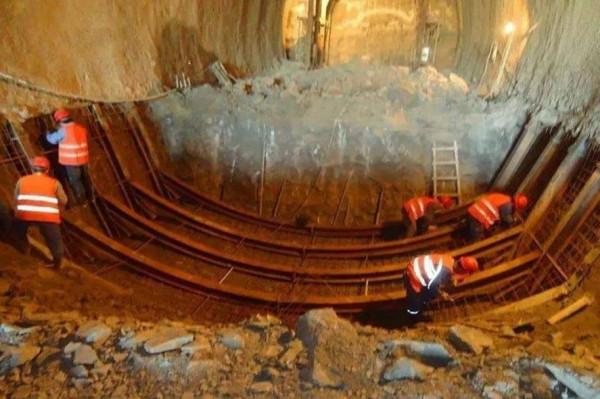 甘塔斯隧道有多難修？法國人搞不定，中國接手後僅用6年完成