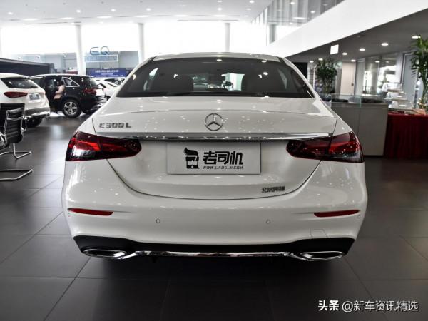 最暢銷中大型豪華轎車，全新外觀豪華感再升級，實拍賓士E級