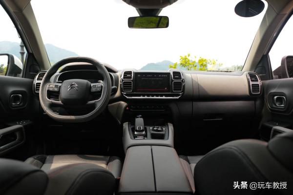 乞丐版都比對手高配!這東風雪鐵龍天逸只要15.97萬起 乞丐版都比對手高配!這東風雪鐵龍天逸只要15.97萬起