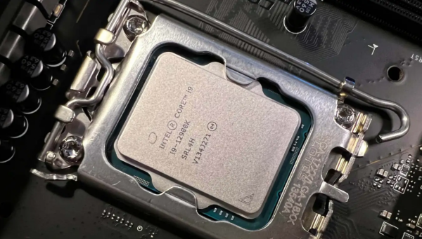 英特爾的 Alder Lake CPU 是面向未來的飛躍,但面臨激烈競爭 英特爾的 Alder Lake CPU 是面向未來的飛躍,但面臨激烈競爭