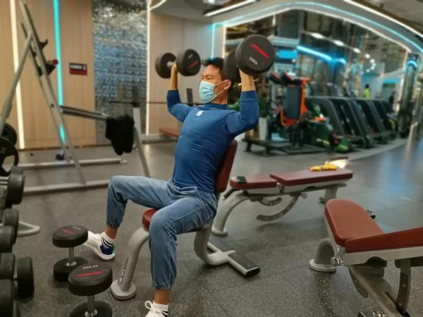 推肩（打造衣架子）