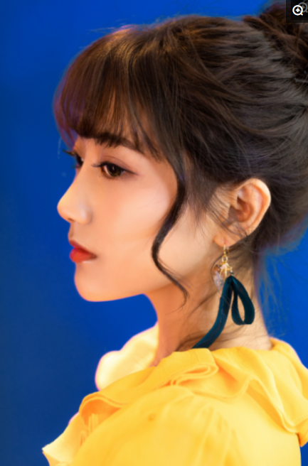 李藝彤-標準美貌