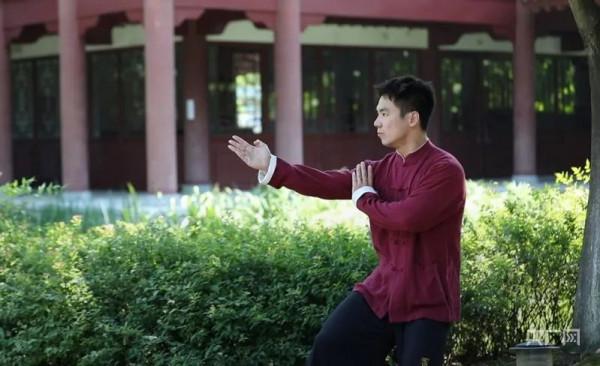 習武亦育人!90後“南拳套路王”講述“武魂”傳承 習武亦育人!90後“南拳套路王”講述“武魂”傳承