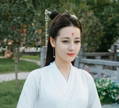 7位“桃花眼”美女明星：陶虹是狐狸，袁泉是金花，寧靜最迷人