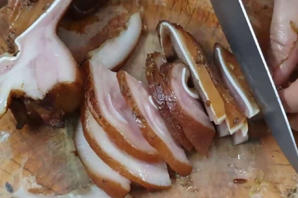 12道家常菜的做法，6熱菜，4冷盤，2湯，簡單易學，適合上班族