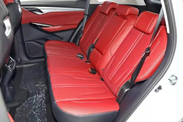 長安CS75PLUS：造型運動，搭載1.5T+6AT，百公里油耗6.5L