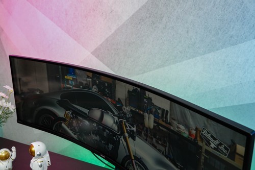 感受無與倫比的震撼吧！飛利浦498P9Z美圖來襲