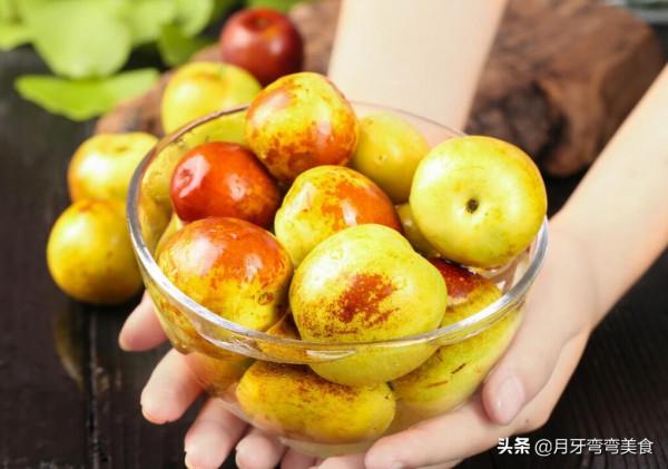 金秋十月，這3種時令水果不妨多吃，鮮甜解渴，10塊錢買一大袋