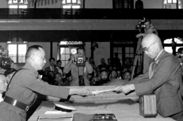 194挺機槍主動獻給新四軍,這是日本鬼子在中國被騙得最慘的一次 194挺機槍主動獻給新四軍,這是日本鬼子在中國被騙得最慘的一次