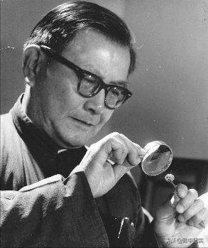 1954年，猶太人“好心”送我國核武器原料，周總理親令：查明真偽