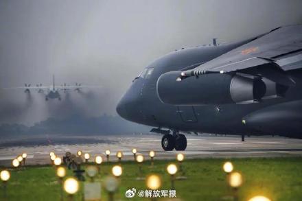 鯤鵬首飛九週年 一起欣賞&OpenCurlyDoubleQuote;鯤鵬&rdquo;展翅的風采