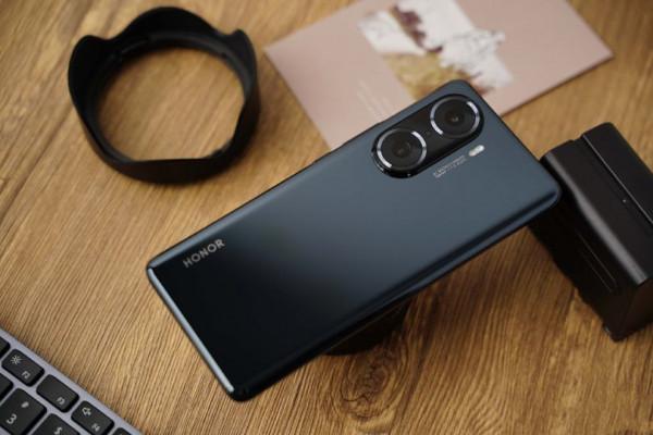 2500元左右的三款熱銷手機，你最看好哪一款機型