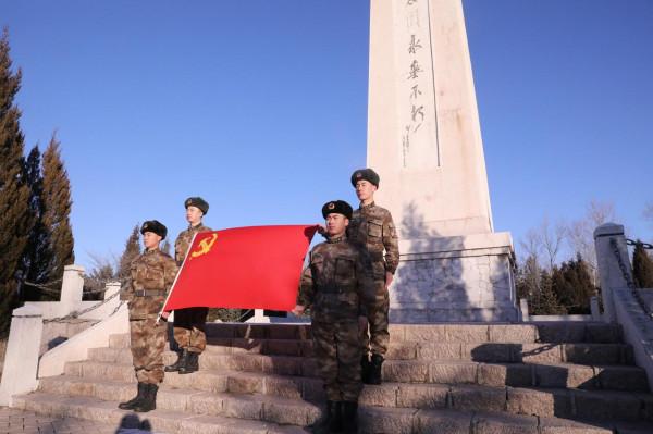 緬懷英雄先烈，傳承紅色基因——陸軍駐吉某大隊開展國家公祭日悼念活動