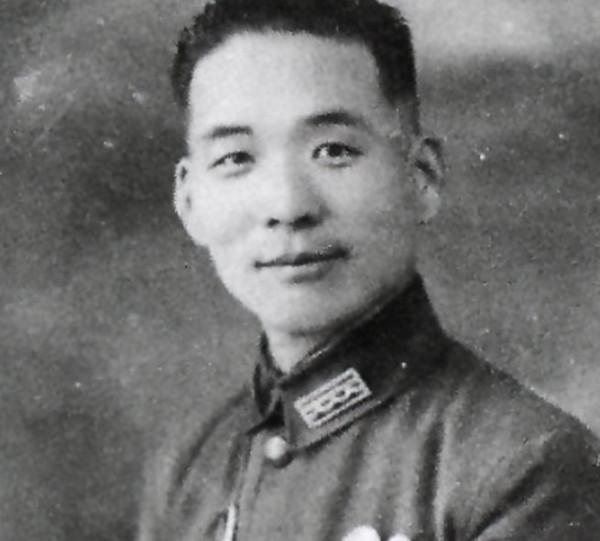 黃維被困雙堆集，令親信廖運周率部突圍，再見面時廖已是開國少將