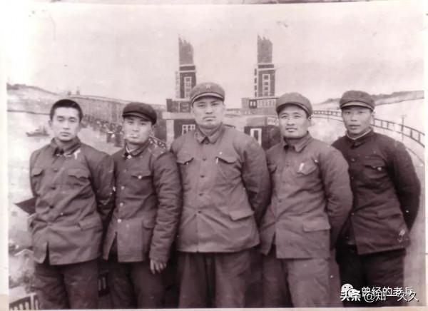 兄弟分家立戶自過，曾經的老兵細說經過——