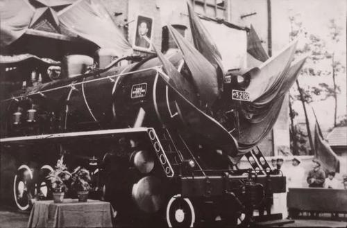 從美蘇日進口，到自產蒸汽火車面世，中國火車誕生經歷了什麼？