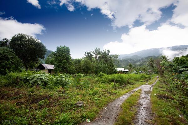 民間小故事:屋簷上的瓦神 民間小故事:屋簷上的瓦神