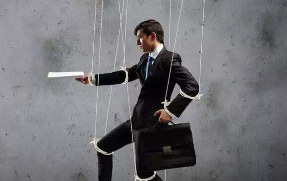 你為什麼會越活越痛苦？多半是掉進了這3大“思維陷阱”