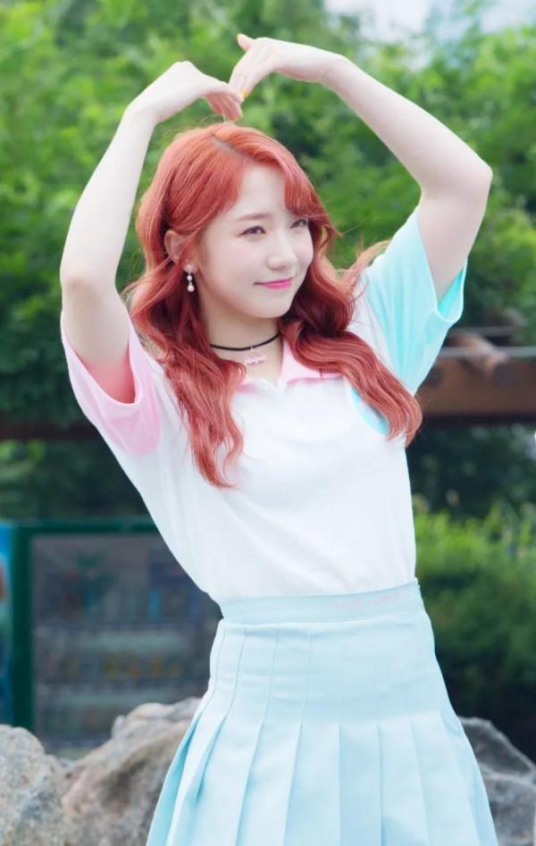 孟美岐高畫質圖集：樂華“孟三姐”別人雙十一搶貨，她搶別人什麼？