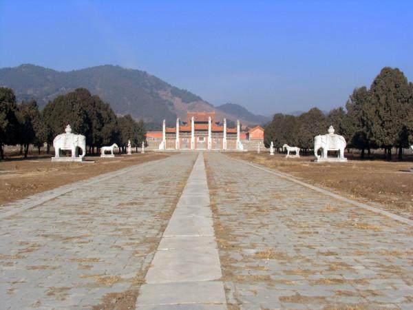 探訪清東陵定陵&mdash;&mdash;咸豐皇帝陵