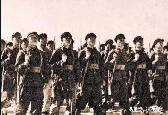 從稱帝復辟到圍捕覆滅，被公安清剿的反動“小朝廷”