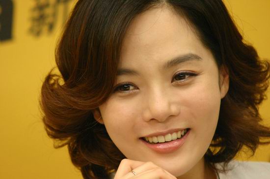 韓流明星過度整容到底有多恐怖？金喜善垮臉，蔡琳險些認不出來