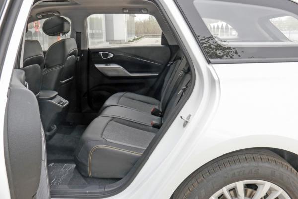 寶駿Valli（嚮往）：不到8萬塊買正統旅行車，夠“嚮往”嗎？