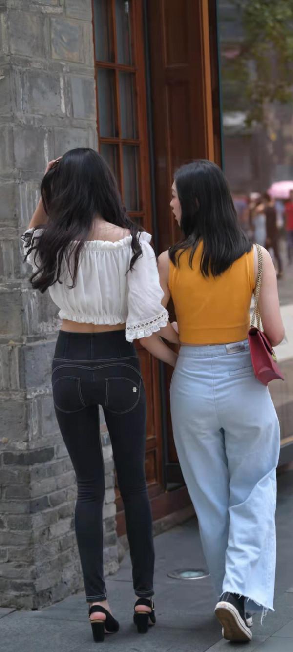 時尚牛仔褲穿搭推薦