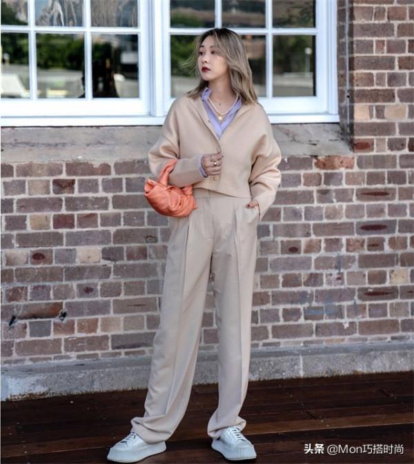 穿闊腿褲時,搭什麼鞋子才夠好看又時髦?瞧小白鞋和低跟靴的區別 穿闊腿褲時,搭什麼鞋子才夠好看又時髦?瞧小白鞋和低跟靴的區別