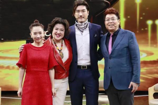 歌唱家萬山紅:離異後至今單身,與兒子是一個屋簷下的“租客” 歌唱家萬山紅:離異後至今單身,與兒子是一個屋簷下的“租客”