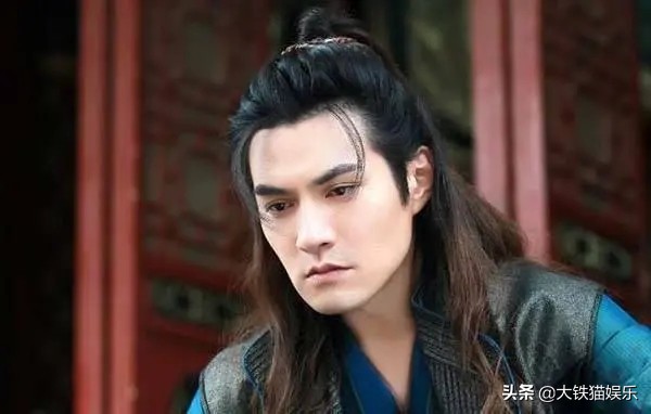 長著一張“胡作非為”的臉,卻顧家的6位男星,小說男主出走了 長著一張“胡作非為”的臉,卻顧家的6位男星,小說男主出走了