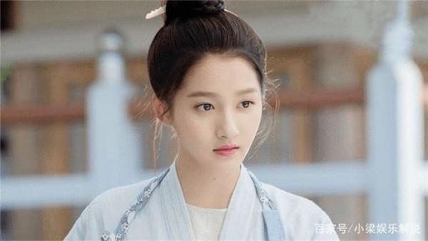 明星在北京的房子差距，馮小剛家大氣，關曉彤家略顯擁擠