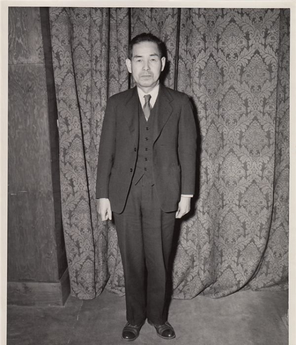 抗戰時期，侵華日軍的歷任總指揮官分別是誰，他們的最終結局如何