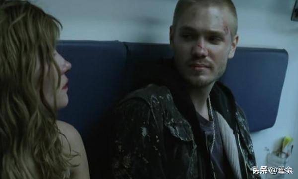 《恐怖蠟像館》：穿越恐怖片如何不作死