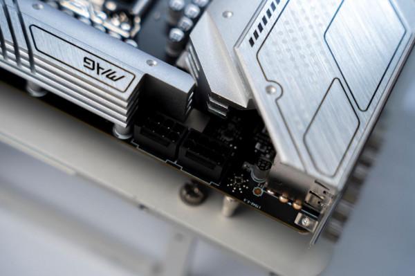 微星主機板媒體包裡都有什麼？揭秘B660主機板+酷睿12400+DDR5記憶體