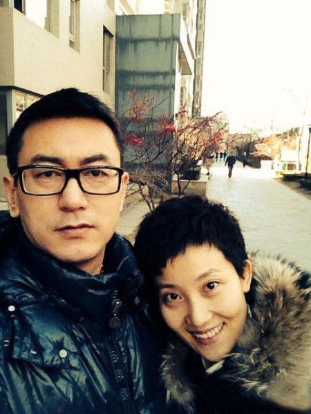 魯健牽手鄭天亮：同一屋簷下分居背後的辛酸與溫情