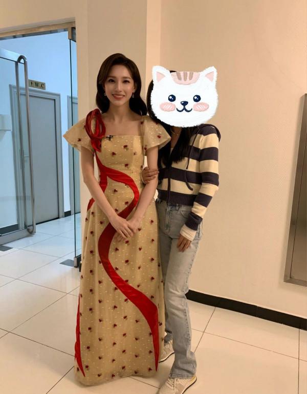 馬凡舒首登元宵晚會挑大樑，甜美風豔壓成門面，李思思旗袍太保守